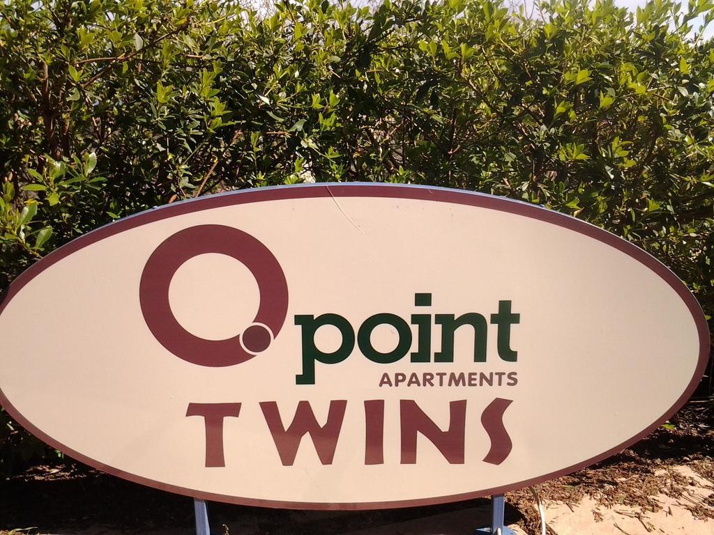 Point Twins Apartments Vrontádos Eksteriør billede