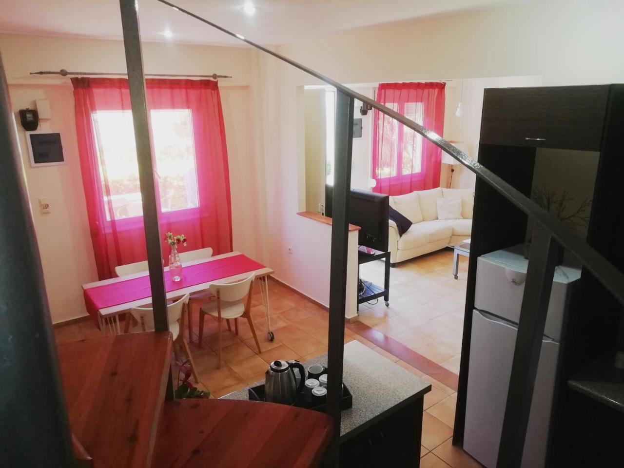 Point Twins Apartments Vrontádos Eksteriør billede