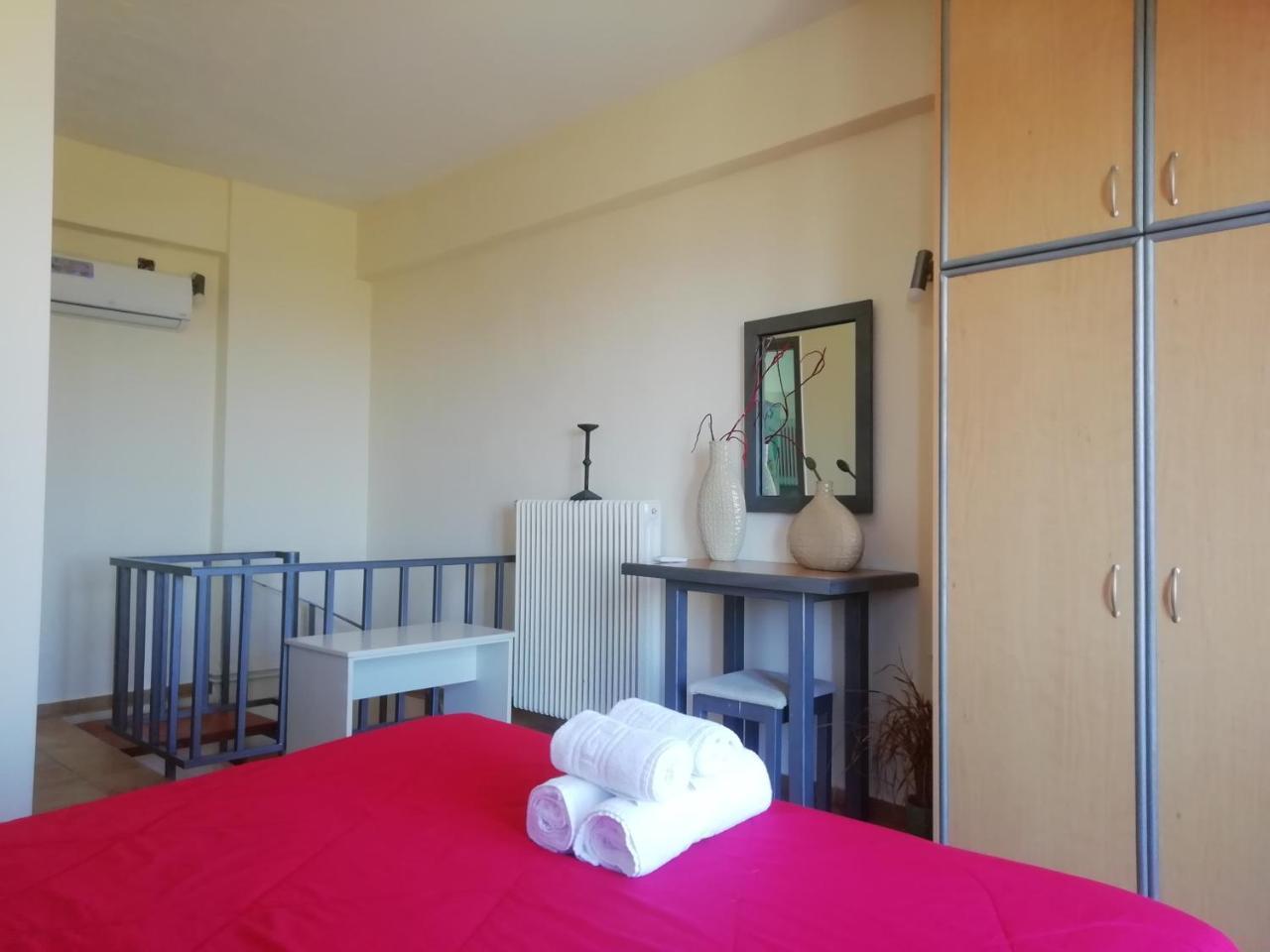 Point Twins Apartments Vrontádos Eksteriør billede